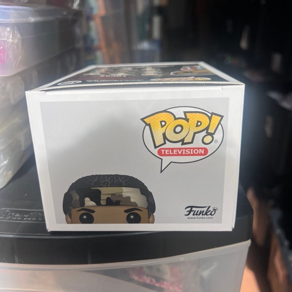 Funko Pop Stranger Things - Lucas Sinclair (w/ Binoculars) #425 New - Picture 3 of 4